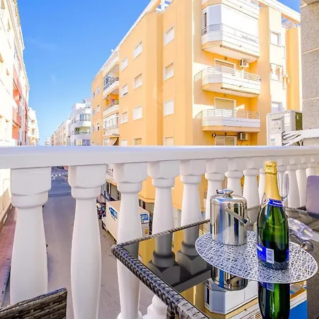 Eleonora Apartment *