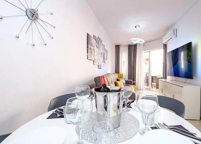 Eleonora Apartment *